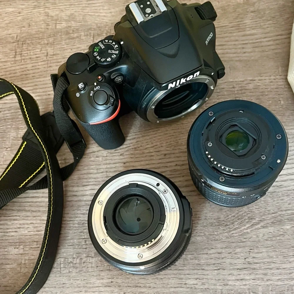 Nikon d3500 with two lens